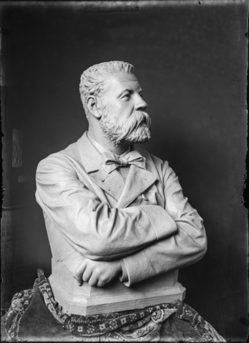 Louis Emile Décorchemont - Raoul Duval, buste à mi-corps, par Louis Emile Décorc...
