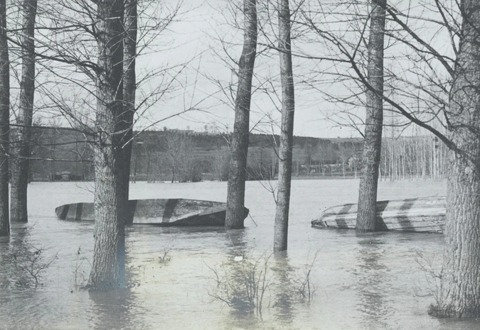 Charles Augustin Lhermitte - France, inondation, barques retournées