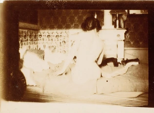 Marthe assise sur le lit, vue de dos - Pierre Bonnard