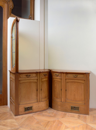 Victor Horta - Table