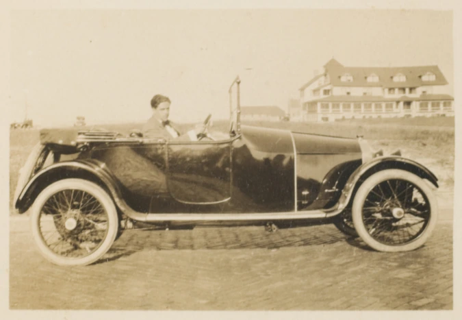 Paul Haviland - Paul Haviland dans une automobile, 1903