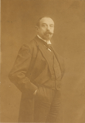 Feminal - Portrait de Léon Comerre