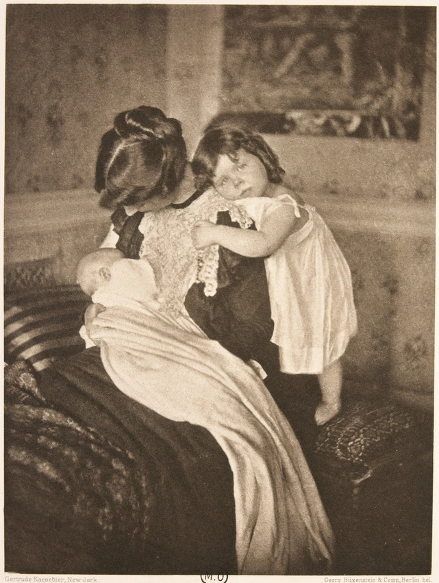 Gertrude Käsebier - Mère et ses deux enfants