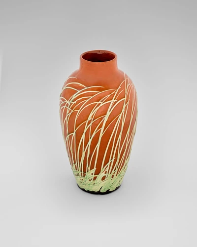 Max Laüger - Vase à décors de tiges