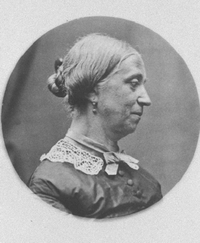 Achille Bonnuit - Profil d'une femme agée