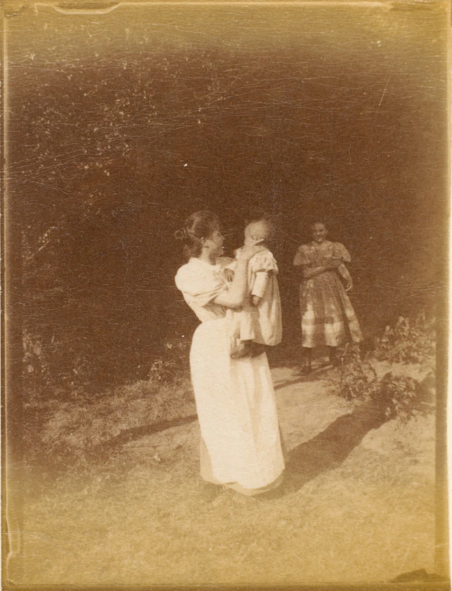 Deux femmes dont une portant Pierre dans ses bras - Auguste Delaherche