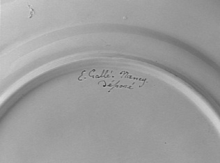 Emile Gallé - Assiette, service "Floral" : ancolie