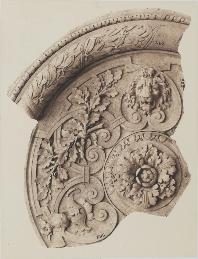 Edouard Baldus - Elément décoratif, d'Emile Knecht, décor du palais du Louvre, P...