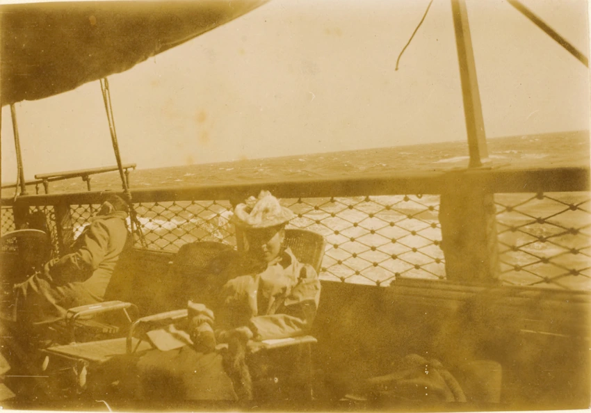 Auguste Delaherche - Voyageurs sur le pont du bateau