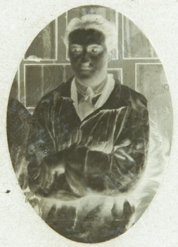 Auguste Delaherche - Portrait de Pierre de face