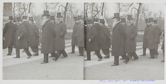 Anonyme - Paris, manifestation officielle