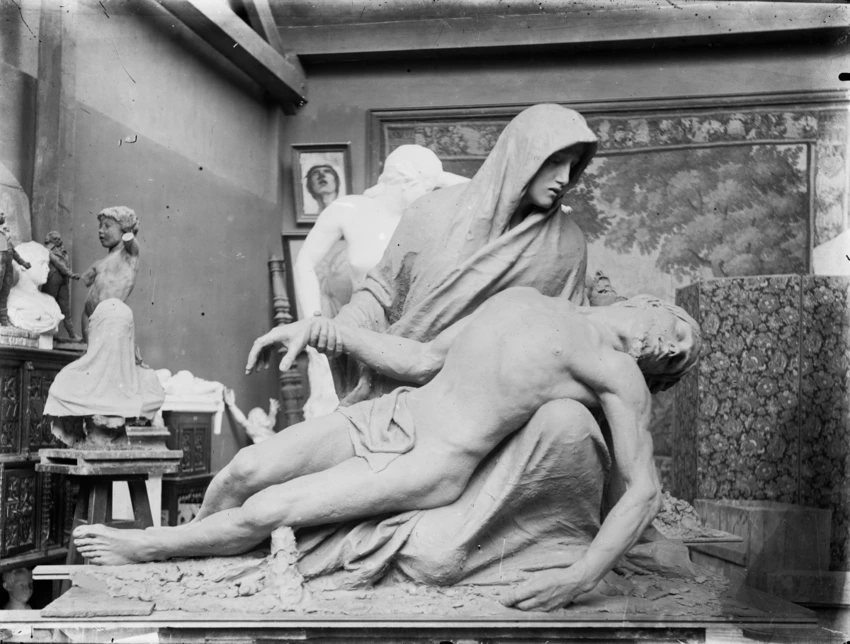 Pietà, Alfred Boucher - Alexis André