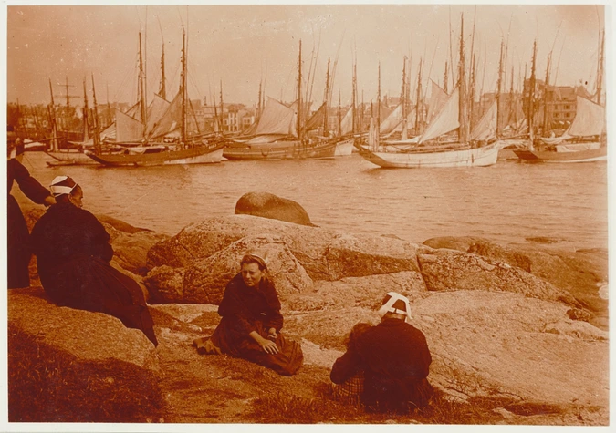Bretagne, femmes assises au bord de la mer - Charles Augustin Lhermitte