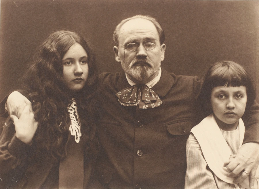 positif, Emile Zola, Emile Zola avec Denise et Jacques, vers 1898
