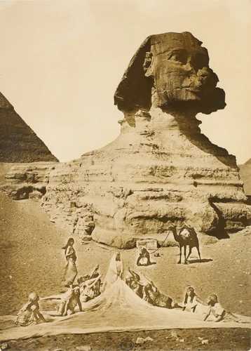 Loïe Fuller avec son voile et ses élèves posant devant le sphinx - Harry C. Ellis