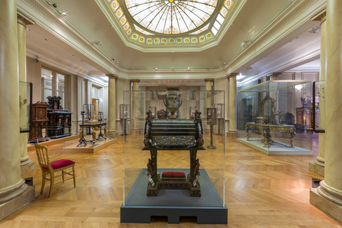 1.	Les salles Arts Décoratifs du musée d’Orsay avant réaménagement, 2019 ©Musée d’Orsay / Sophie Crepy 