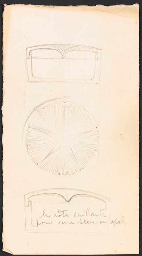 Boîte vue de dessus et en coupe, avec un couvercle à décor d'étoile - René Lalique