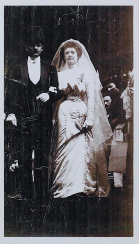 Photographie de mariage, célébré à l'hôtel le Palais d'Orsay le 16 juin 1908 - Anonyme