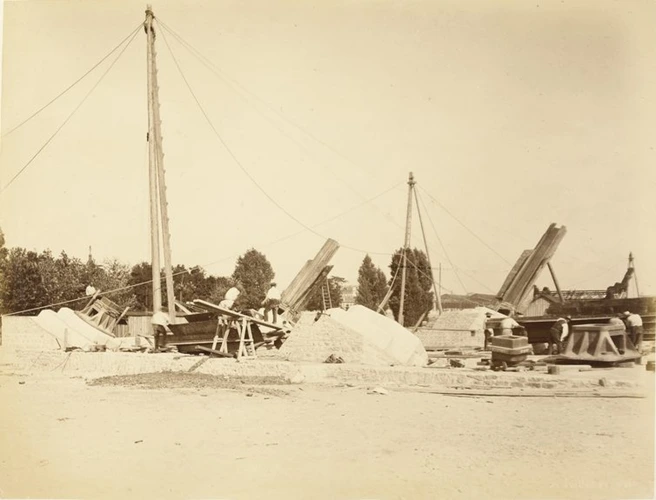 Ouvriers au travail sur la pile n°1. Le 18 juillet 1887 - Louis-Emile Durandelle
