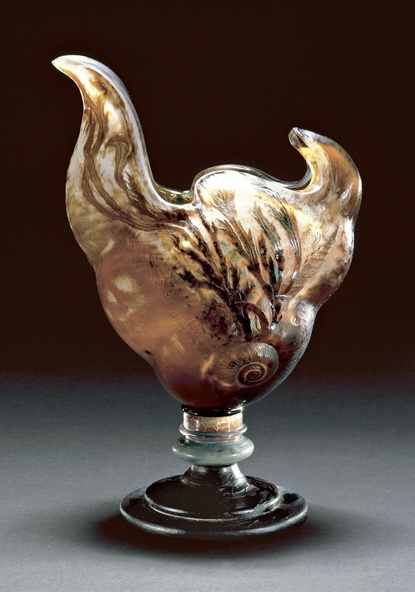 Emile Gallé-Coupe sur pied à décor d'algues et de coquillages