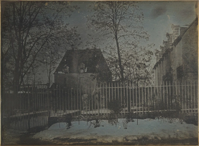 Etude de neige. Paysage avec maison derrière une grille - Max. de Perrochel