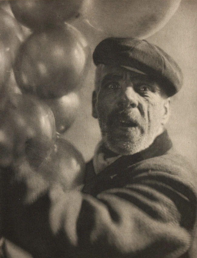 The Balloon Man - Adolphe Meyer
