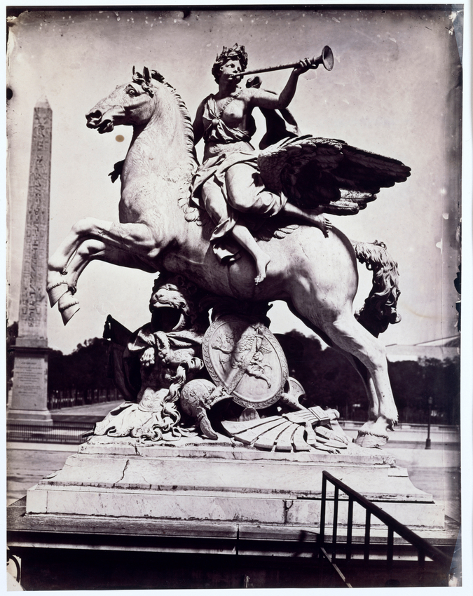 "La Renommée chevauchant Pégase", sculpture d'Antoine Coysevox, place de la Concorde, à Paris - Charles Nègre